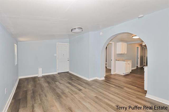 Builiding view seven for 2657 Roberts, Muskegon, MI. 49444