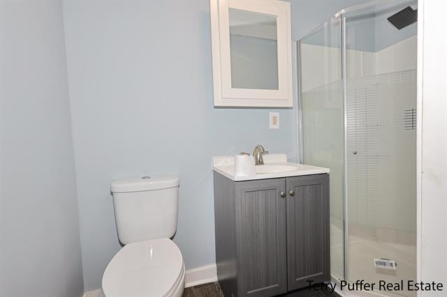 Builiding view ten for 2657 Roberts, Muskegon, MI. 49444