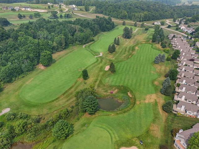 Builiding view thirty six for 2911 Crown, Traverse City, MI. 49684