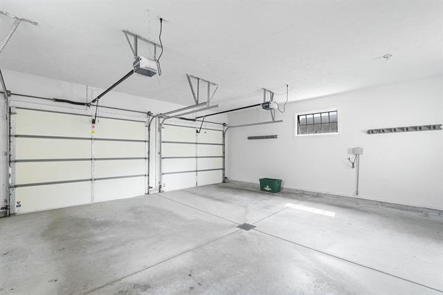 Builiding view thirty for 2911 Crown, Traverse City, MI. 49684