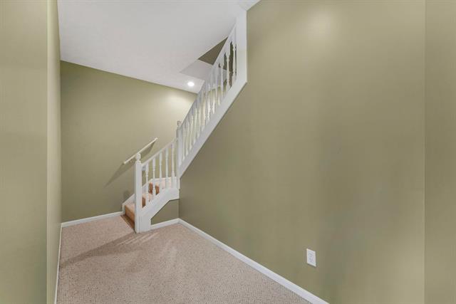 Builiding view twenty two for 2911 Crown, Traverse City, MI. 49684