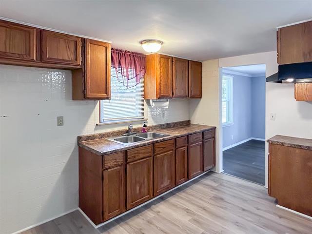 Builiding view one for 4140 Risedorph, Burton, MI. 48509