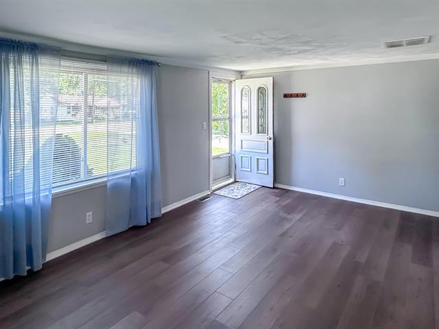 Builiding view three for 4140 Risedorph, Burton, MI. 48509