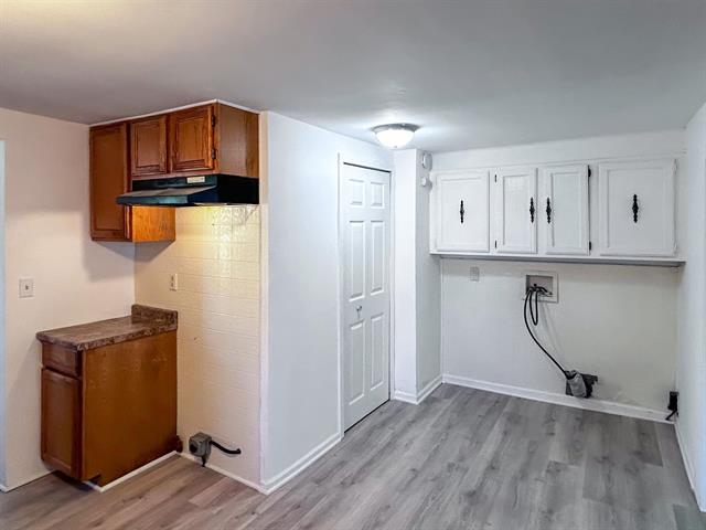 Builiding view two for 4140 Risedorph, Burton, MI. 48509