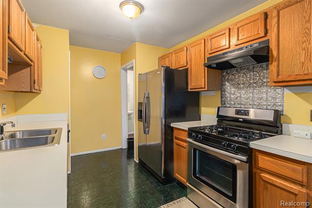 Builiding view eight for 1226 Saint Aubin Place, Detroit, MI. 48207