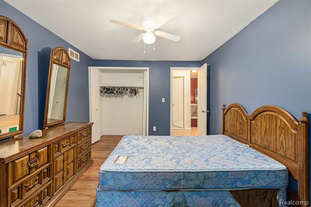 Builiding view fifteen for 1226 Saint Aubin Place, Detroit, MI. 48207