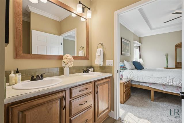 Builiding view thirty eight for 5906 Trillium Hills, Rockford, MI. 49341