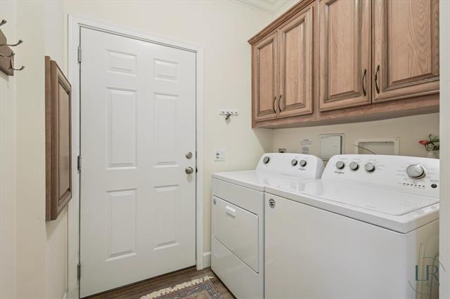 Builiding view twenty eight for 5906 Trillium Hills, Rockford, MI. 49341