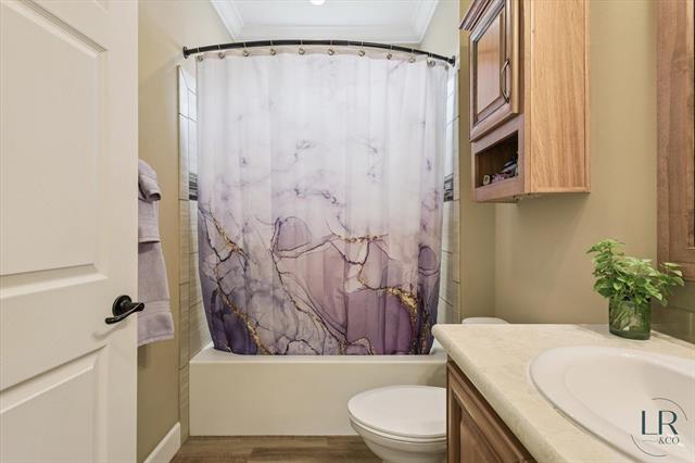 Builiding view twenty nine for 5906 Trillium Hills, Rockford, MI. 49341