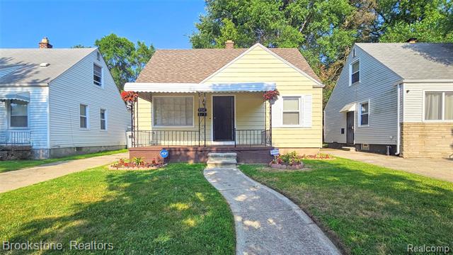 front view for 7336 Chatham, Redford, Mi. 48239