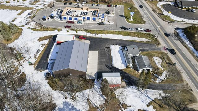 Builiding view fifteen for 480 Parkdale, Manistee, MI. 49660