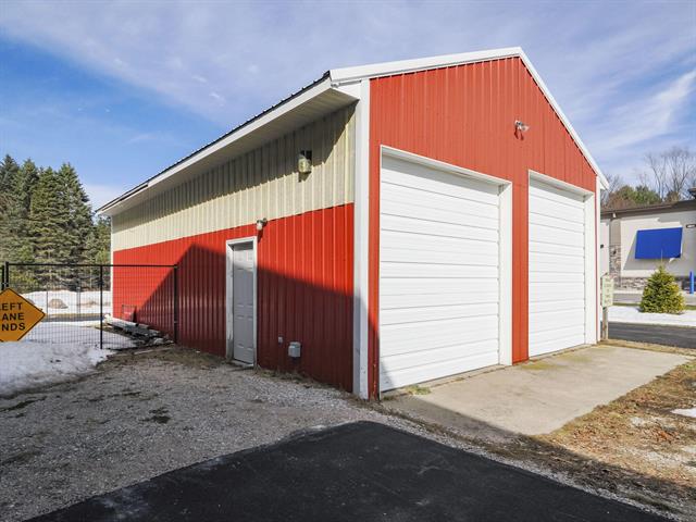 Builiding view sixteen for 480 Parkdale, Manistee, MI. 49660