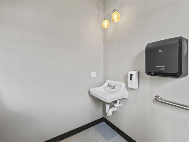 Builiding view ten for 480 Parkdale, Manistee, MI. 49660