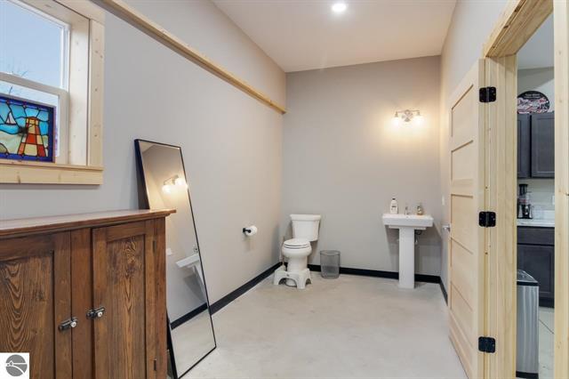 Builiding view thirty two for 480 Parkdale, Manistee, MI. 49660