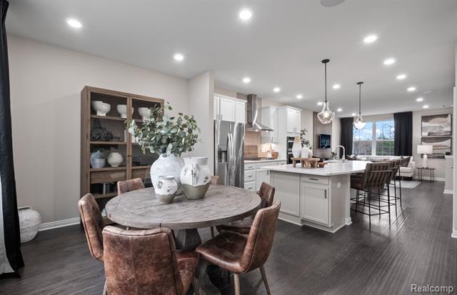 Builiding view five for 372 N Sydney, Plymouth, MI. 48170