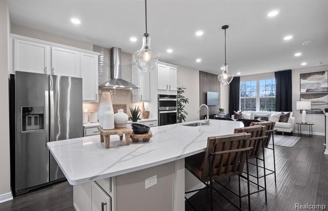 Builiding view four for 372 N Sydney, Plymouth, MI. 48170