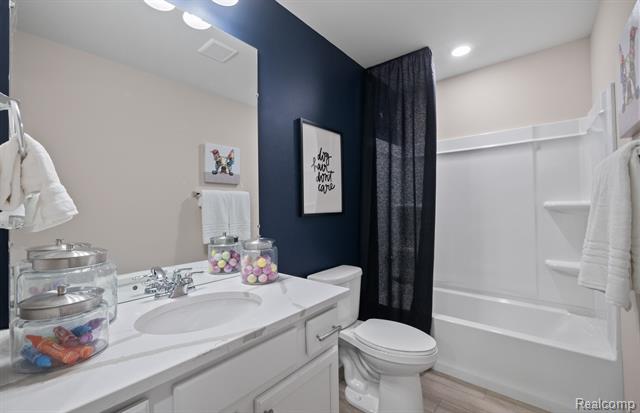 Builiding view nine for 372 N Sydney, Plymouth, MI. 48170