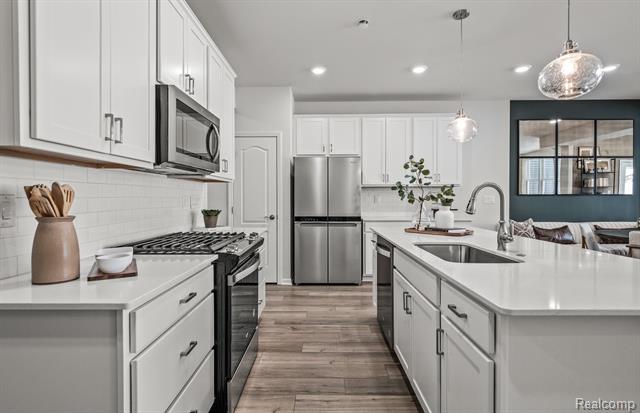 Builiding view three for 1535 Arcadia, Milford, MI. 48381