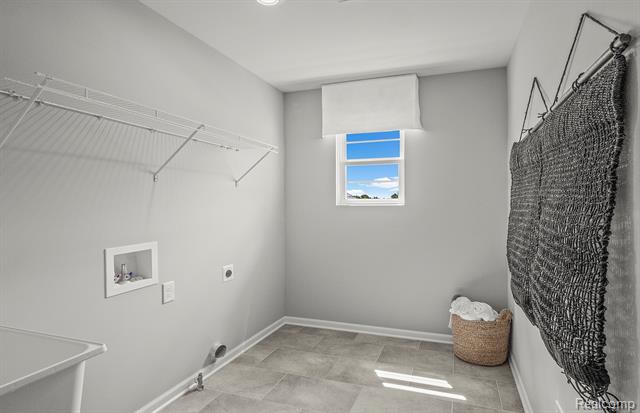 Builiding view sixteen for 698 Gretchen, Saline, MI. 48176