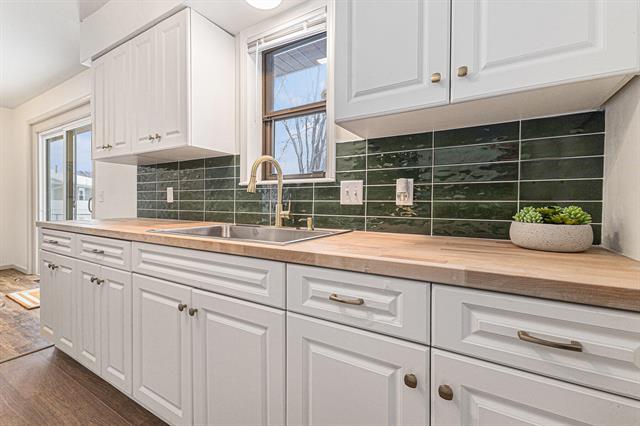 Builiding view ten for 876 Beauford, Grand Rapids, MI. 49508