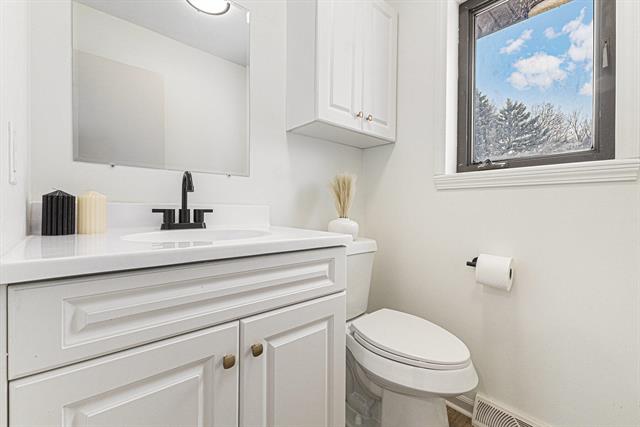 Builiding view thirteen for 876 Beauford, Grand Rapids, MI. 49508