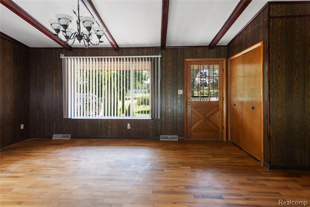 Builiding view five for 3499 Carpenter, Flint, MI. 48506