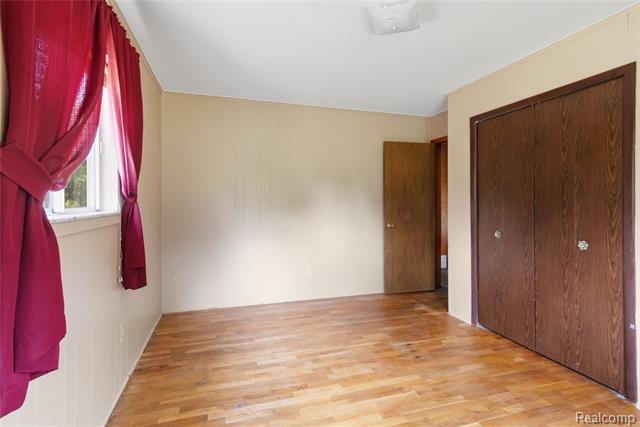 Builiding view seventeen for 3499 Carpenter, Flint, MI. 48506