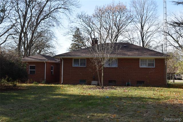 Builiding view nineteen for 2446 Lanning, Burton, MI. 48509