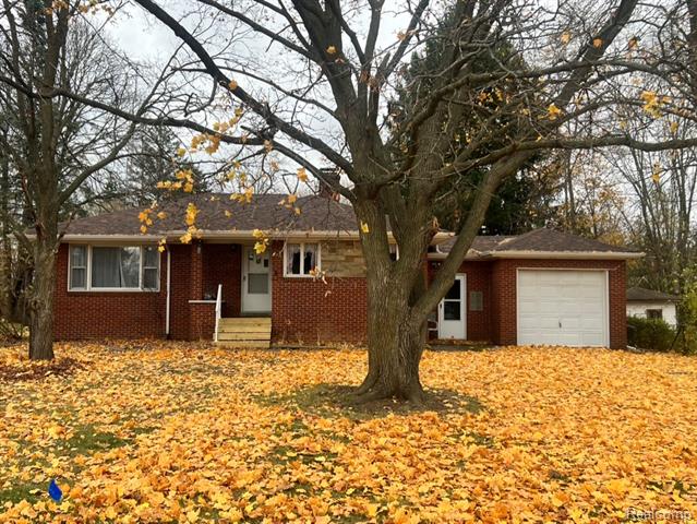 front view for 2446 Lanning Drive, Burton, Mi. 48509