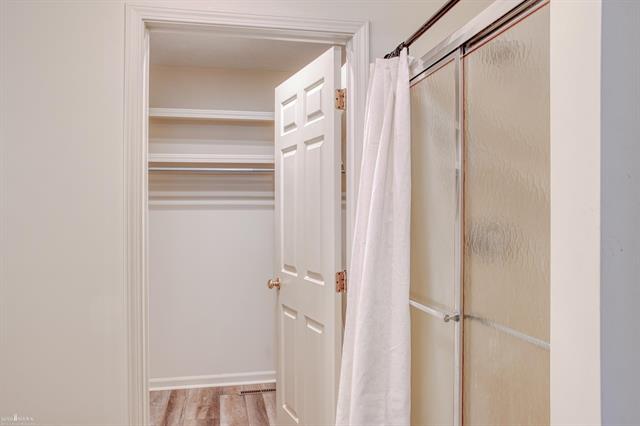 Builiding view nineteen for 914 Chipman Lane, Owosso, MI. 48867