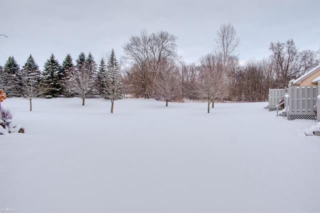 Builiding view thirty one for 914 Chipman Lane, Owosso, MI. 48867
