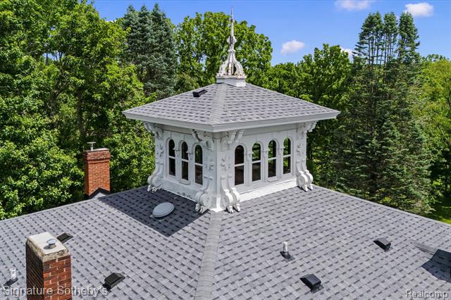 Builiding view seventy six for 410 Eagle, Marshall, MI. 49068