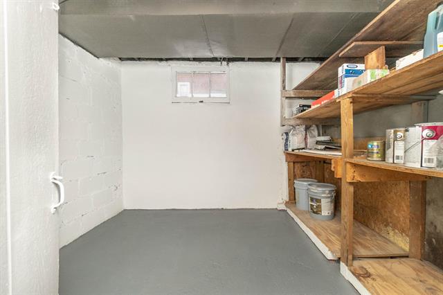 Builiding view thirty five for 814 Jefferson, Ann Arbor, MI. 48103