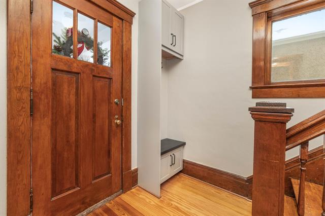 Builiding view three for 814 Jefferson, Ann Arbor, MI. 48103