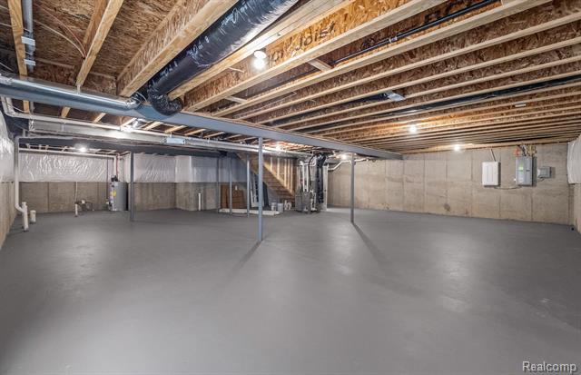 Builiding view sixteen for 3042 Sheffield, Clarkston, MI. 48346