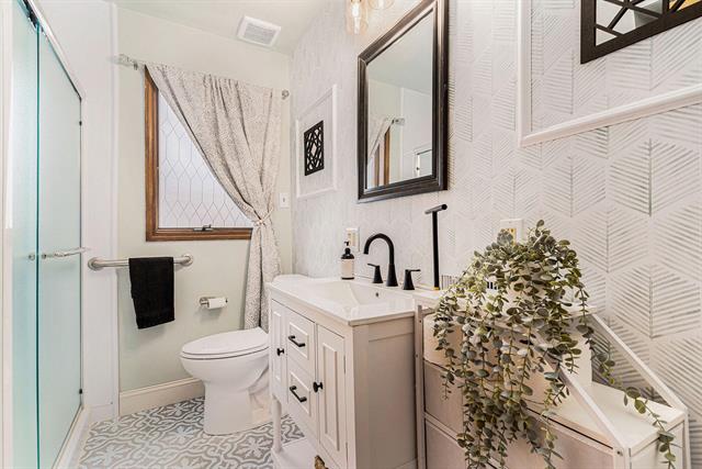 Builiding view seven for 1345 Hendrick, Muskegon, MI. 49441