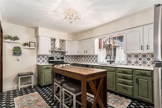 Builiding view six for 1345 Hendrick, Muskegon, MI. 49441