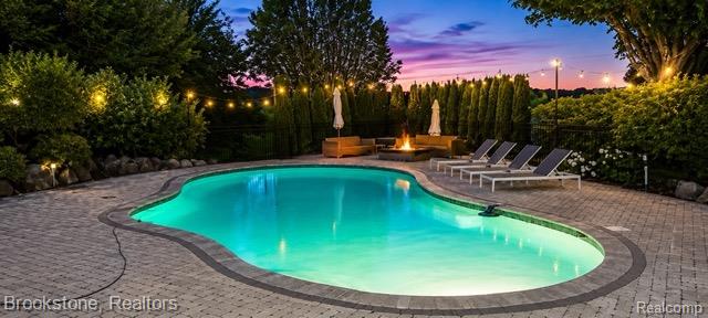 Builiding view seven for 1270 Gleneagles, Highland, MI. 48357