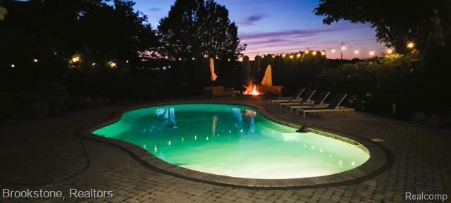 Builiding view six for 1270 Gleneagles, Highland, MI. 48357