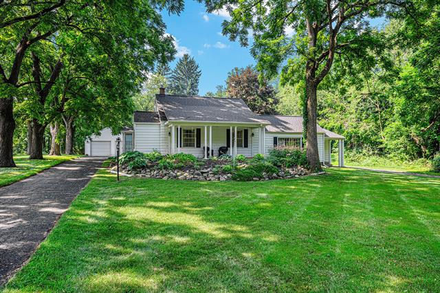 front view for 8292 E G Avenue, Kalamazoo, Mi. 49048