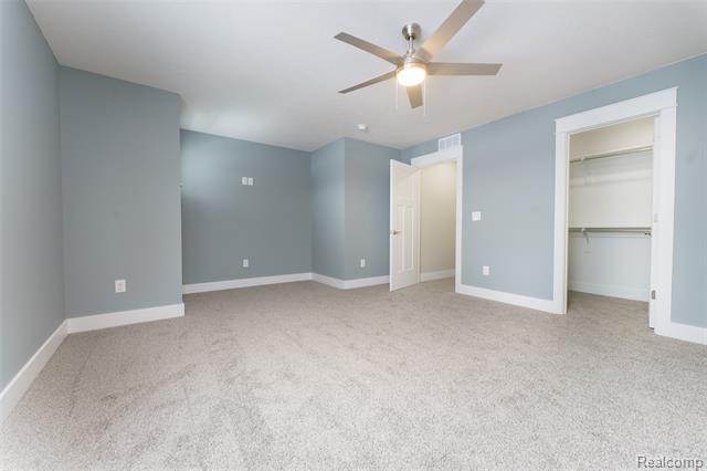 Builiding view fifteen for 539 Wildwood, Owosso, MI. 48867