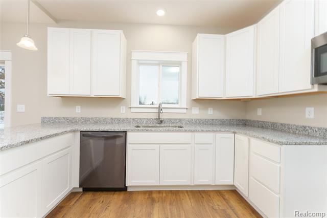 Builiding view ten for 539 Wildwood, Owosso, MI. 48867