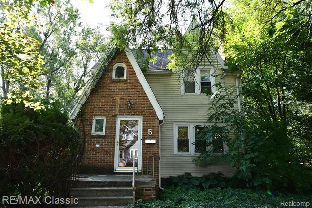 front view for 5 Wenonah Dr, Pontiac, Mi. 48341