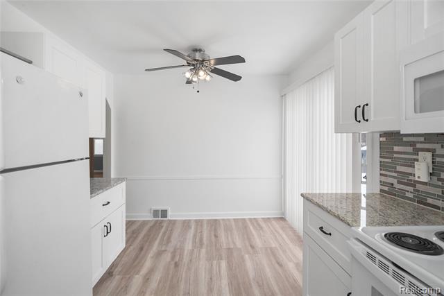 Builiding view seven for 242 Preston, Waterford, MI. 48328