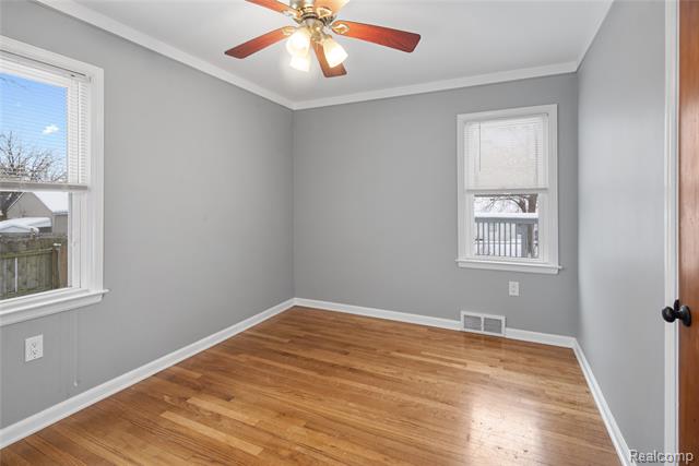 Builiding view thirteen for 242 Preston, Waterford, MI. 48328