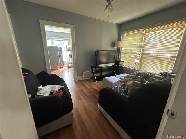 Builiding view eleven for 40 Dwight, Pontiac, MI. 48341
