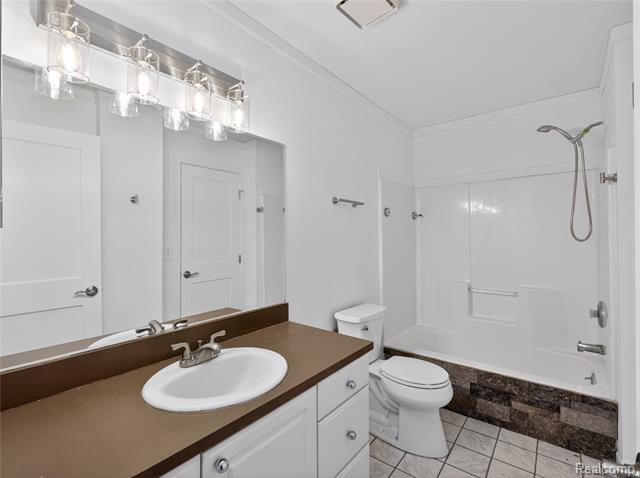 Builiding view eleven for 3039 Edgefield, Waterford, MI. 48328