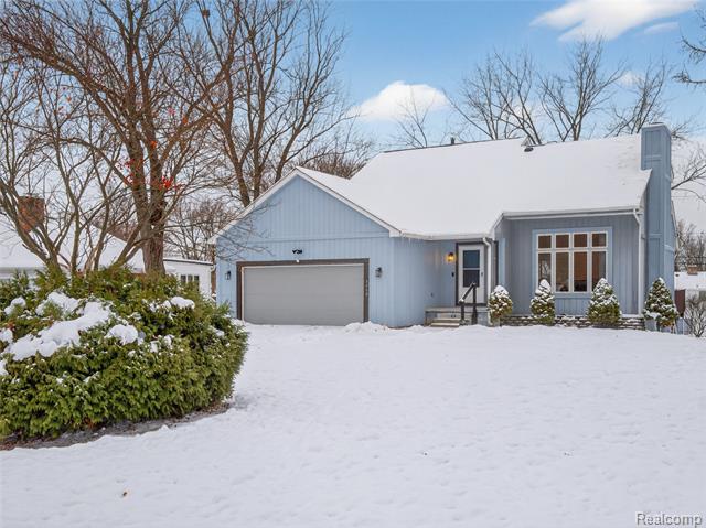 Builiding view thirty one for 3039 Edgefield, Waterford, MI. 48328