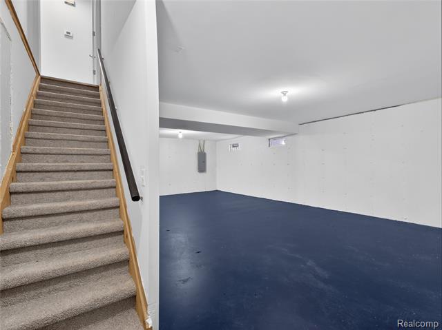 Builiding view twenty eight for 3039 Edgefield, Waterford, MI. 48328