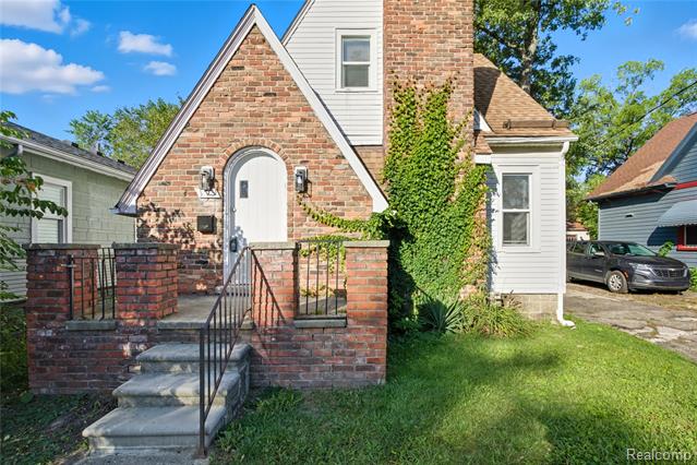 front view for 113 Osceola Dr, Pontiac, Mi. 48341